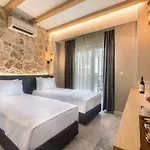 Isola 12 * Kaş