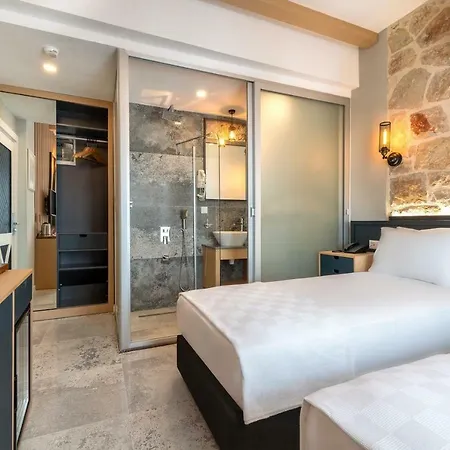 Hotel Isola 12 Kaş