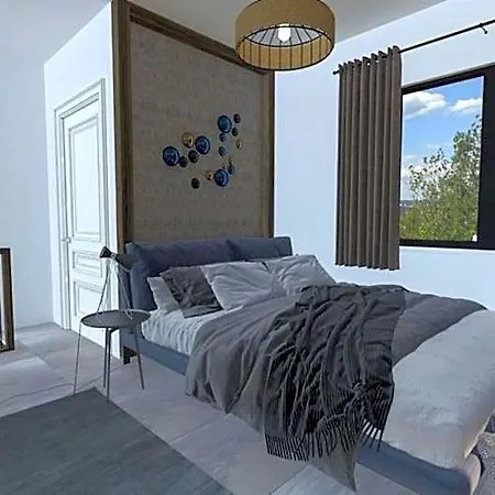 Otel Isola 12